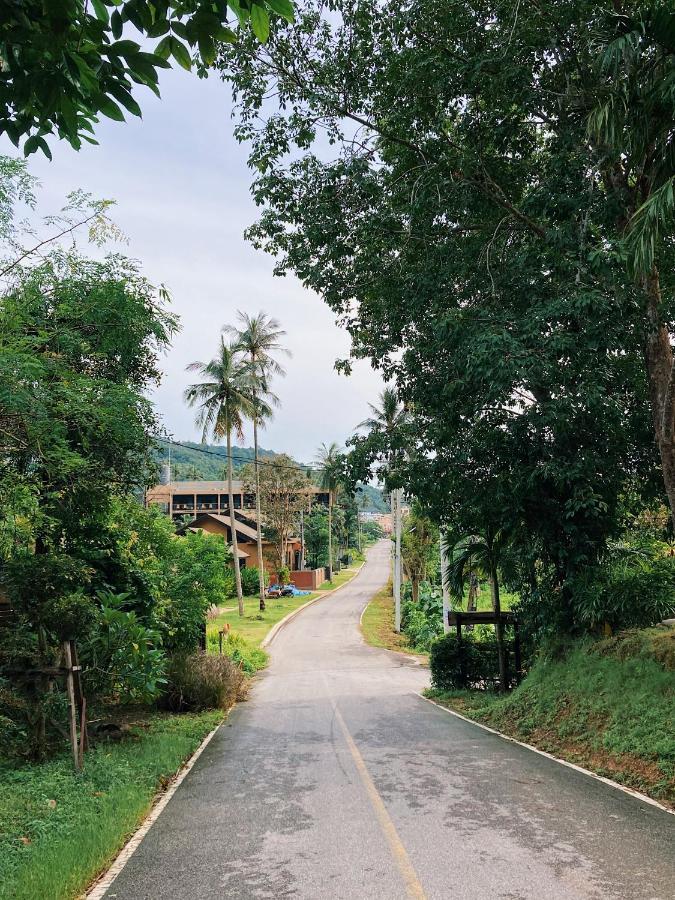 Simple House Ao Nang - B&B Buitenkant foto