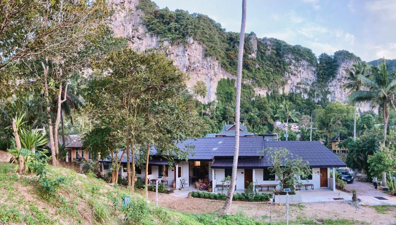 Simple House Ao Nang - B&B Buitenkant foto