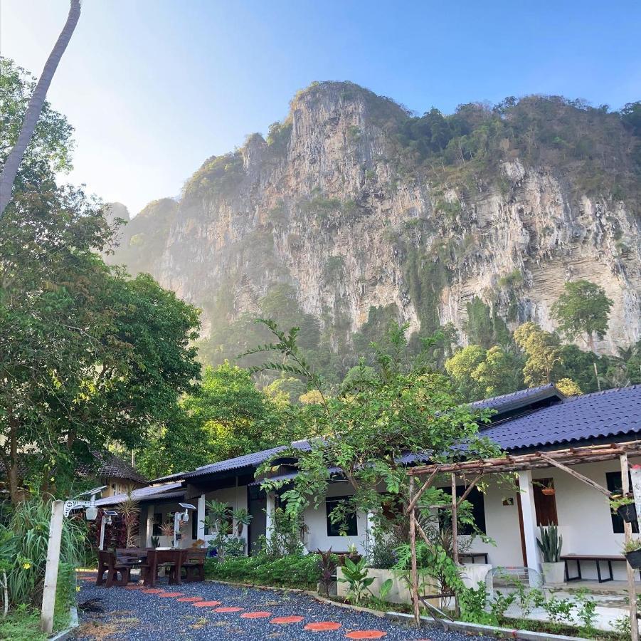 Simple House Ao Nang - B&B Buitenkant foto